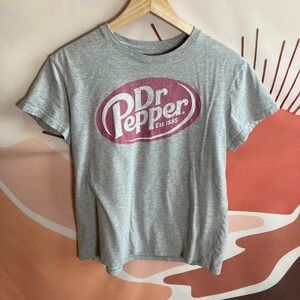 Dr Pepper T Shirt Women's Small Gray Short Sleeve Graphic Logo Tee Crop Top